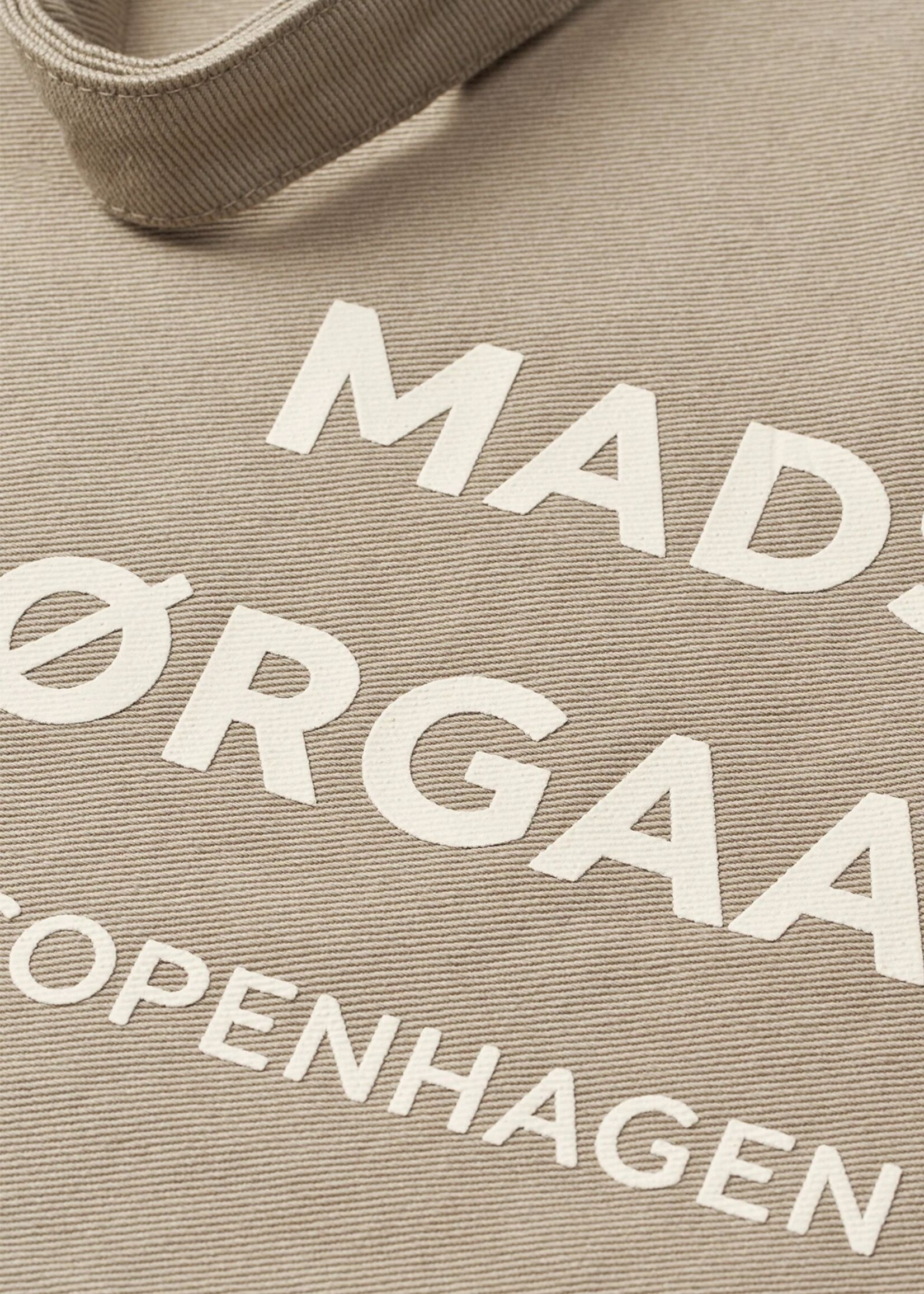 Mads Nørgaard Boutique Athene Bag. Overland Trek