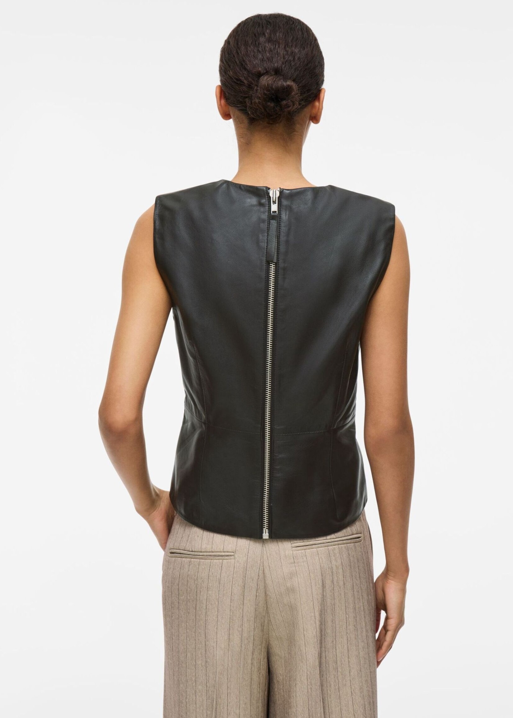 The Rouge Edit Roulini Leather Top, Meteorite
