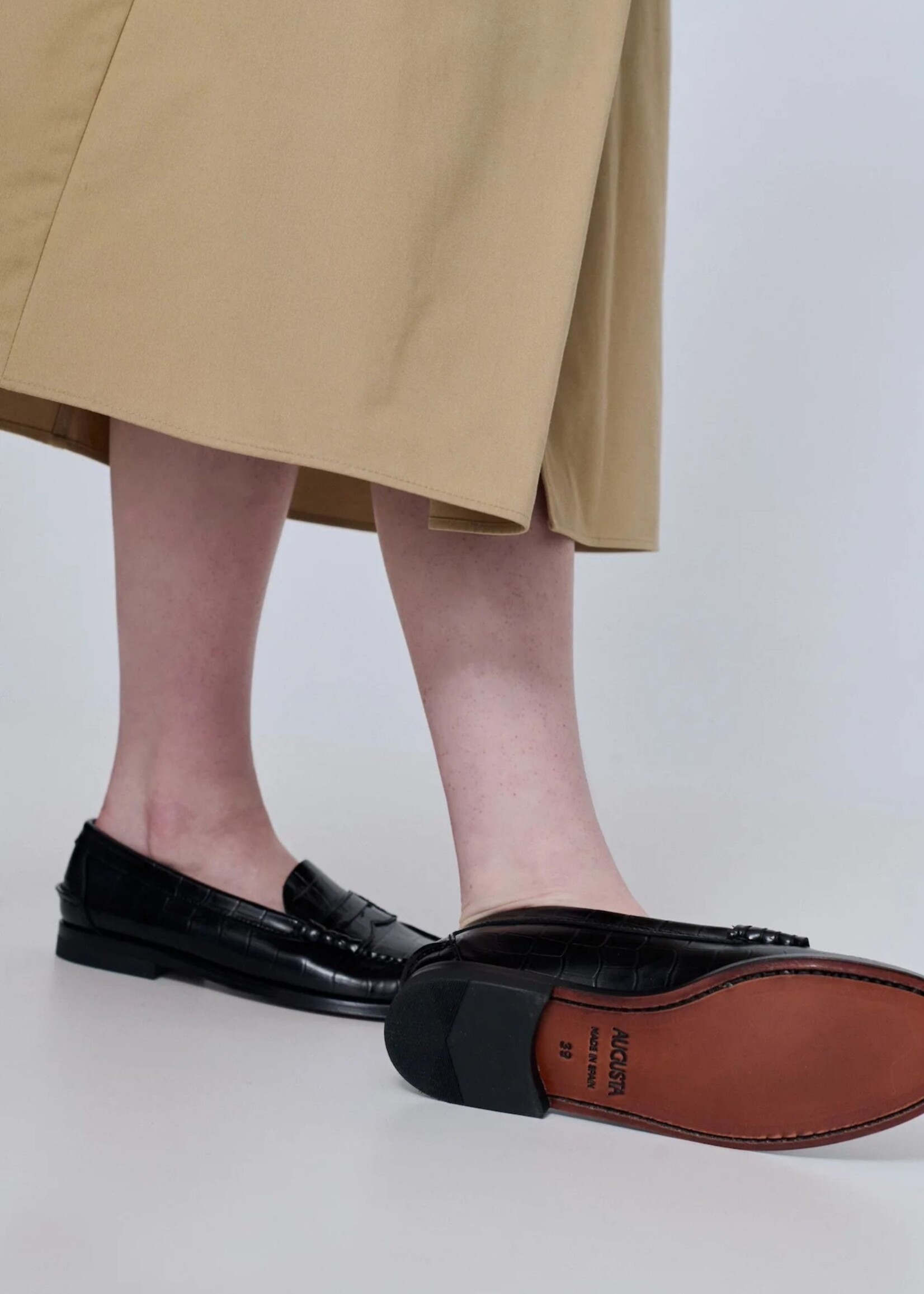 Augusta Zoe Loafers Croc Effect, Black