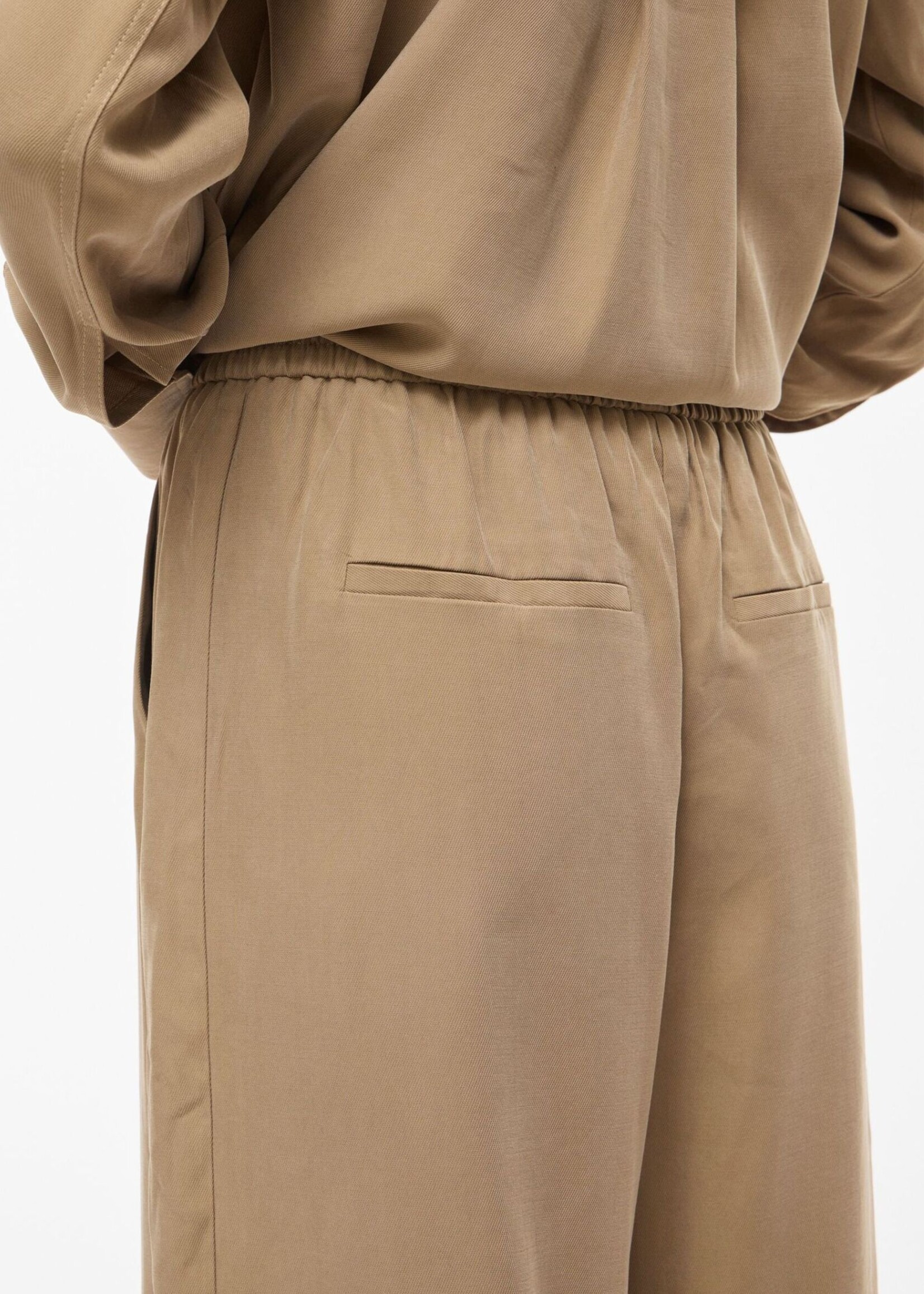 The Rouge Edit Roumelia Trousers, Petrified Oak