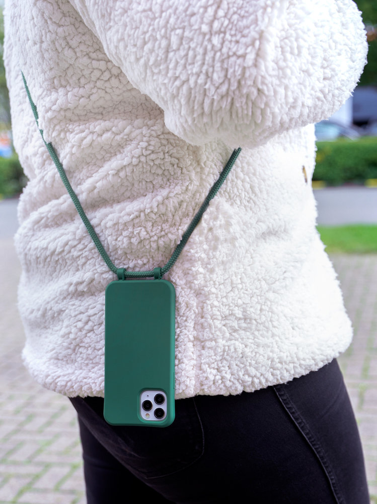 Coverzs Coverzs Coque silicone avec cordon iPhone 11 (vert foncé)