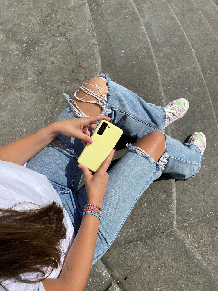 xoxo Wildhearts xoxo Wildhearts Coque silicone Pantone Samsung Galaxy A21s (jaune)