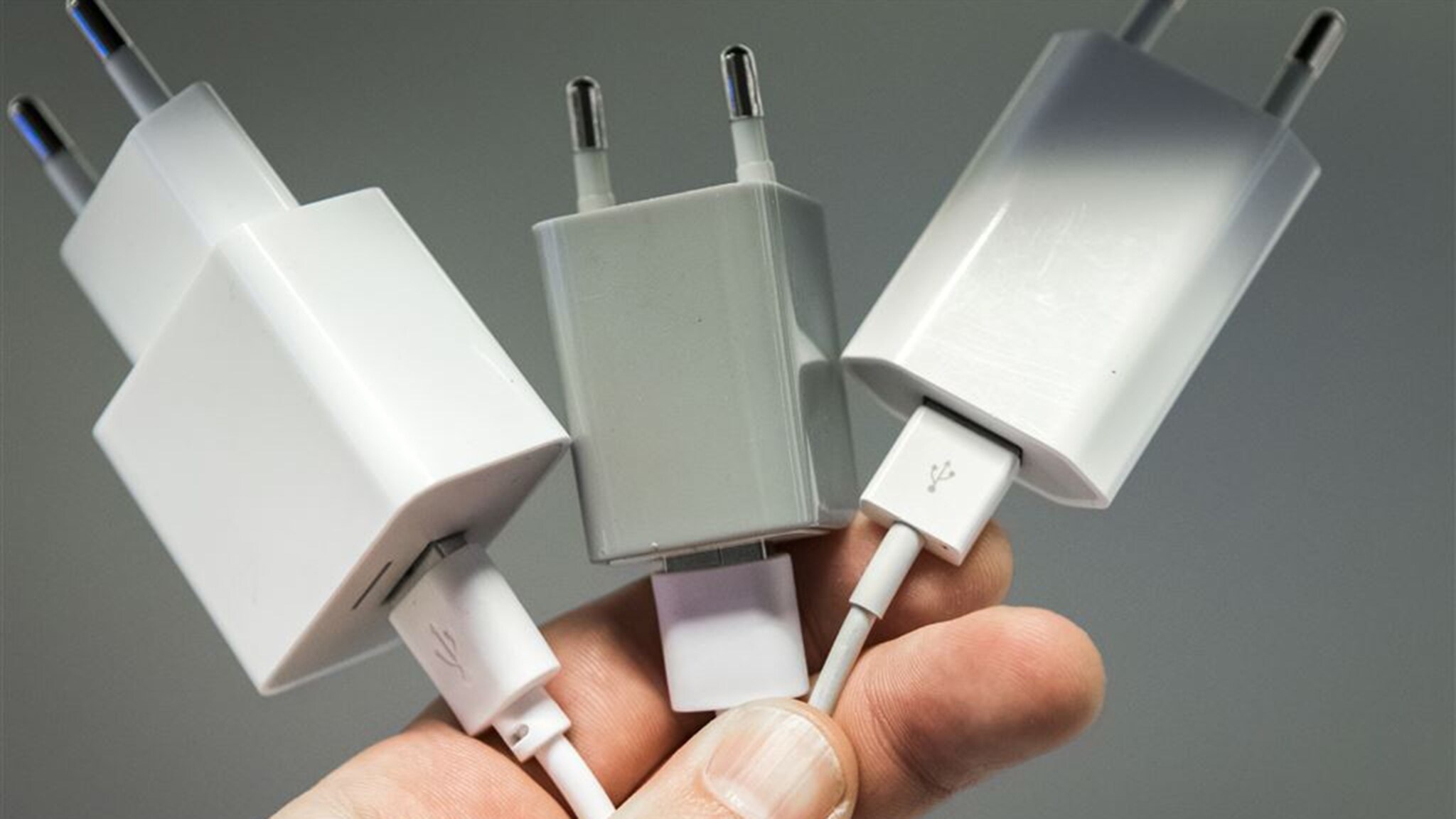 Les 'faux chargeurs' sont-ils mauvais pour votre téléphone ? Les 'faux chargeurs' sont-ils mauvais pour votre téléphone ?