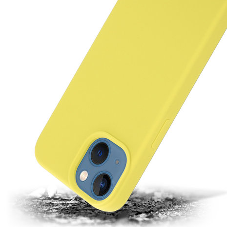 Coverzs Coverzs Coque Luxe Liquid Silicone iPhone 14 Plus (jaune)