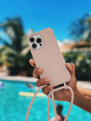Coverzs Coverzs Coque en silicone avec Cordon iPhone 14 Pro (rose)