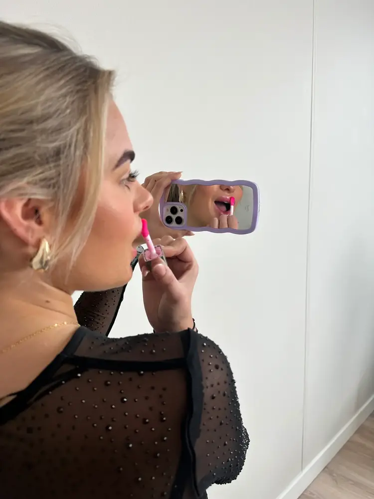 xoxo Wildhearts xoxo Wildhearts Wavy mirror case Lilac - Coque iPhone 14 Pro Max xoxo Wildhearts xoxo Wildhearts Wavy mirror case Lilac - Coque iPhone 14 Pro Max