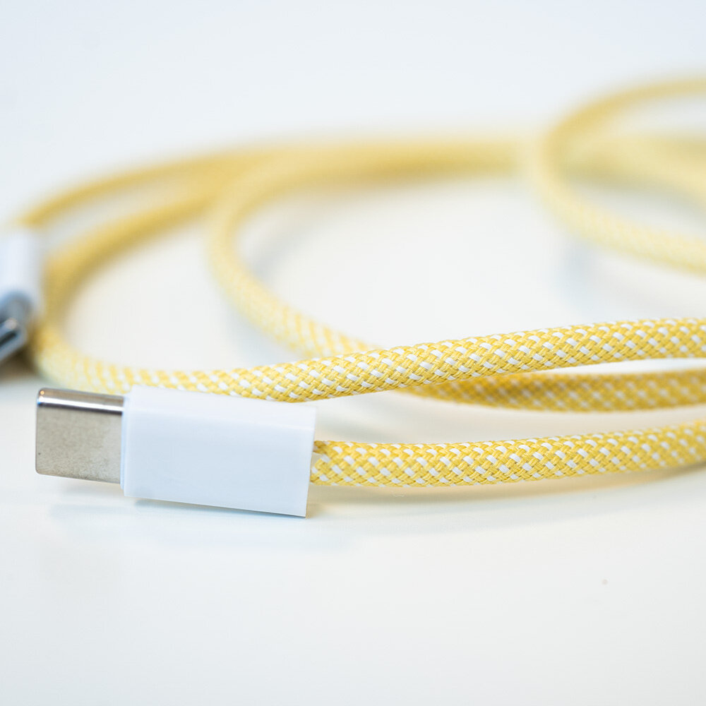 ShieldCase ShieldCase Câble USB-C vers USB-C pour modèles Samsung 1 mètre (jaune) ShieldCase ShieldCase Câble USB-C vers USB-C pour modèles Samsung 1 mètre (jaune)