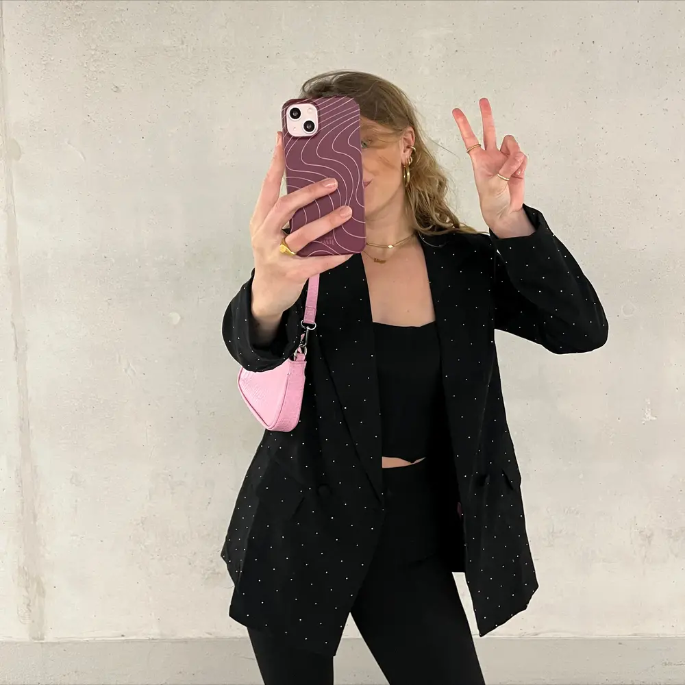 xoxo Wildhearts xoxo Wildhearts Catching Flights Bordeaux - Coque iPhone 14 Pro Max xoxo Wildhearts xoxo Wildhearts Catching Flights Bordeaux - Coque iPhone 14 Pro Max