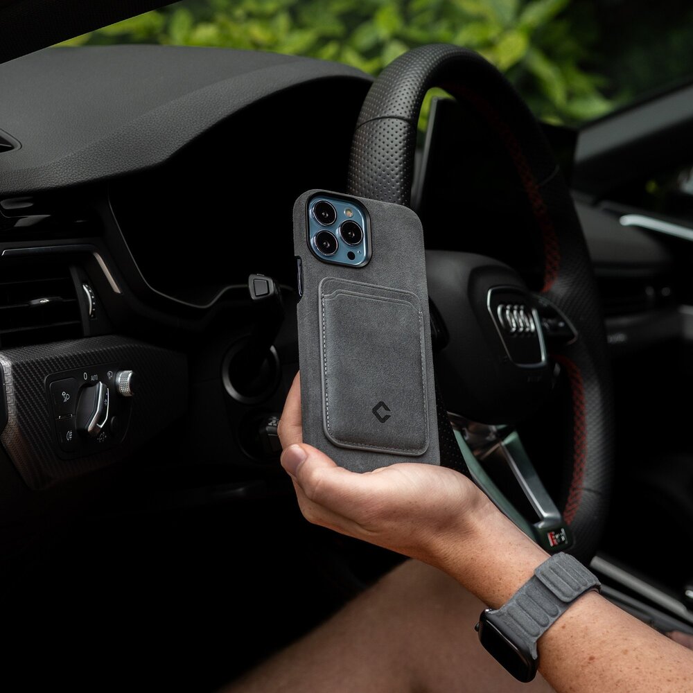 Coverzs Coverzs Alcantara MagSafe portefeuille (gris) Coverzs Coverzs Alcantara MagSafe portefeuille (gris)