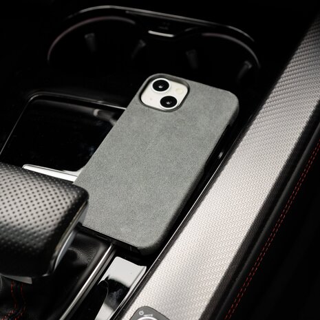 Coverzs Coverzs Coque iPhone 15 Alcantara MagSafe (gris) Coverzs Coverzs Coque iPhone 15 Alcantara MagSafe (gris)