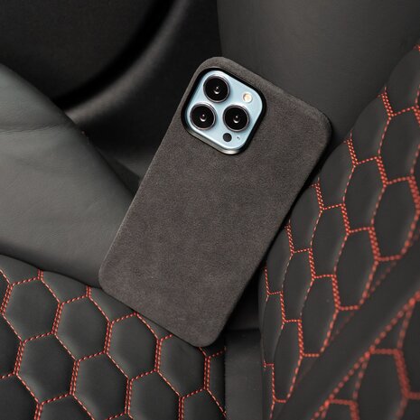 Coverzs Coverzs Coque iPhone 14 Pro Max Alcantara MagSafe (noir) Coverzs Coverzs Coque iPhone 14 Pro Max Alcantara MagSafe (noir)