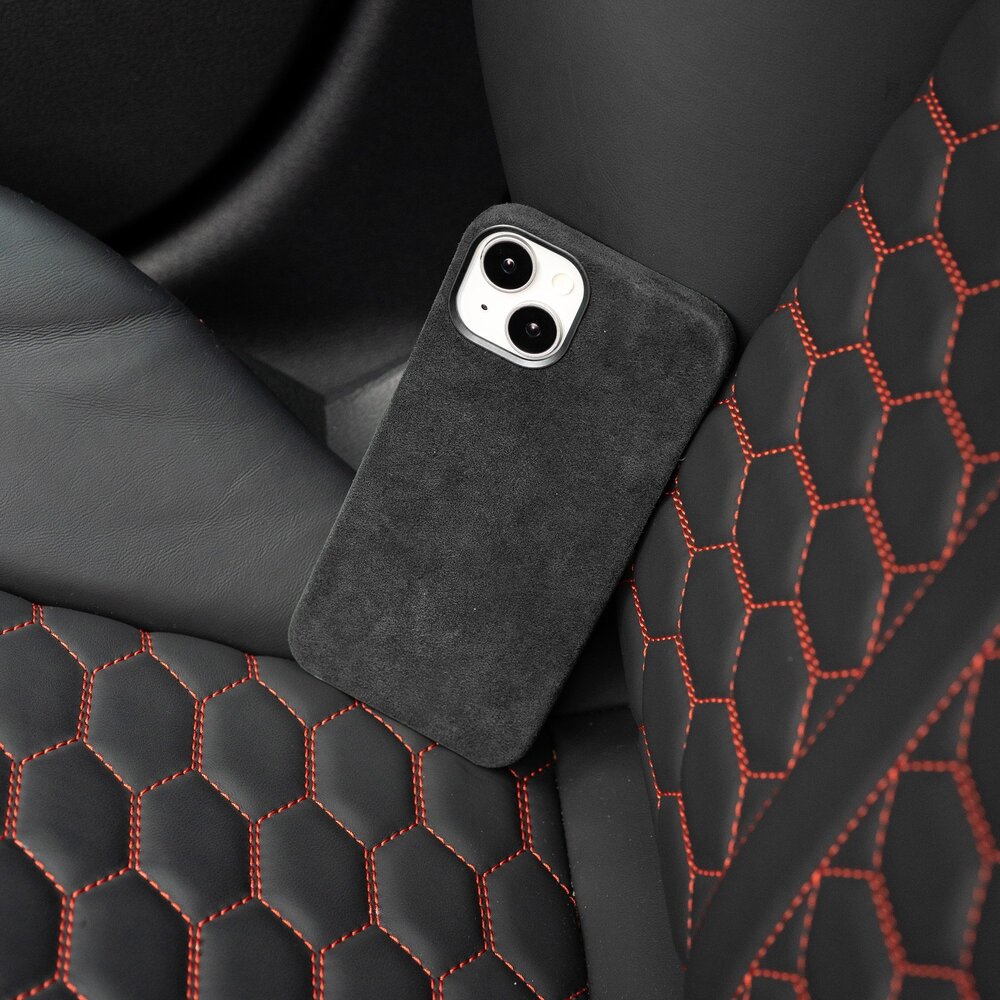 Coverzs Coverzs Coque iPhone 13 Alcantara MagSafe (noir) Coverzs Coverzs Coque iPhone 13 Alcantara MagSafe (noir)