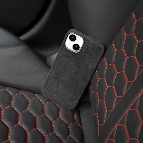 Coverzs Coverzs Coque iPhone 13 Alcantara MagSafe (noir) Coverzs Coverzs Coque iPhone 13 Alcantara MagSafe (noir)