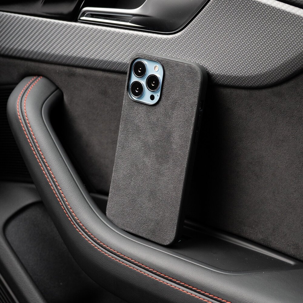 Coverzs Coverzs Coque iPhone 15 Pro Alcantara & TPU MagSafe (noir) Coverzs Coverzs Coque iPhone 15 Pro Alcantara & TPU MagSafe (noir)