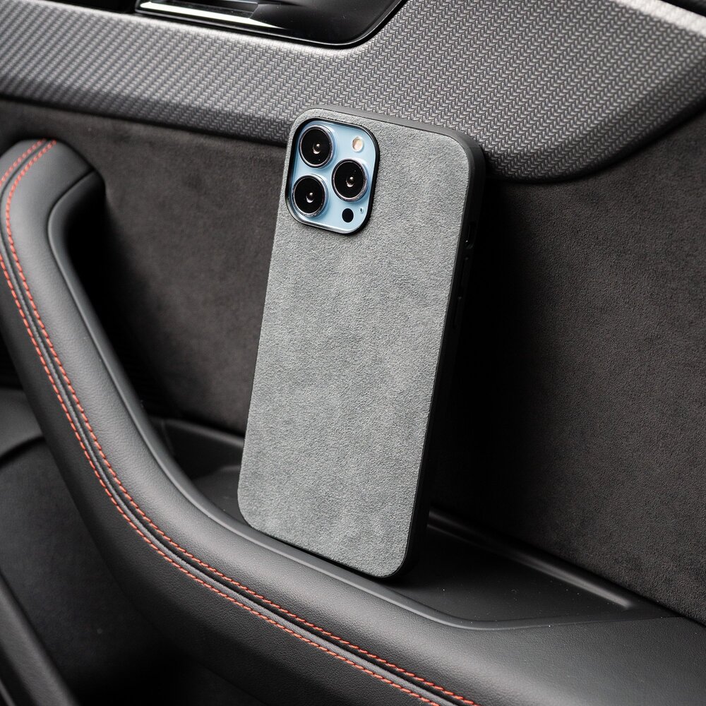 Coverzs Coverzs Coque iPhone 15 Pro Alcantara & TPU MagSafe (gris) Coverzs Coverzs Coque iPhone 15 Pro Alcantara & TPU MagSafe (gris)
