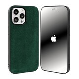 Coverzs Coque iPhone 14 Pro Max Alcantara & TPU MagSafe (vert foncé)