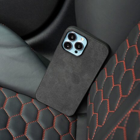 Coverzs Coverzs Coque iPhone 13 Pro Max Alcantara & TPU MagSafe (noir) Coverzs Coverzs Coque iPhone 13 Pro Max Alcantara & TPU MagSafe (noir)