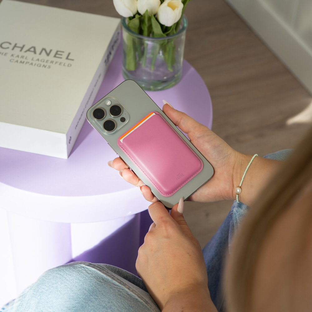 xoxo Wildhearts xoxo Wildhearts MagSafe wallet (rose) xoxo Wildhearts xoxo Wildhearts MagSafe wallet (rose)