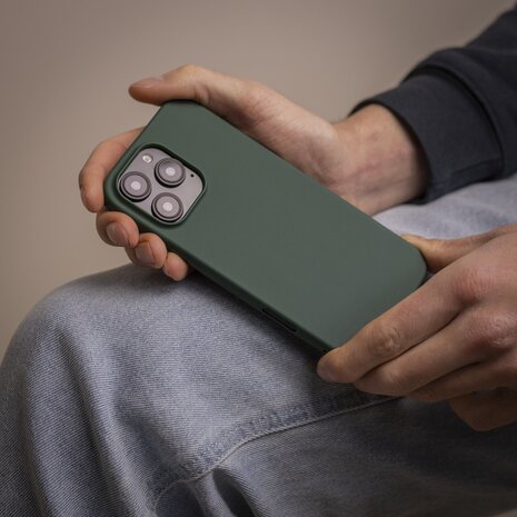 Ceezs Ceezs iPhone 16 Pro coque silicone (vert foncé)