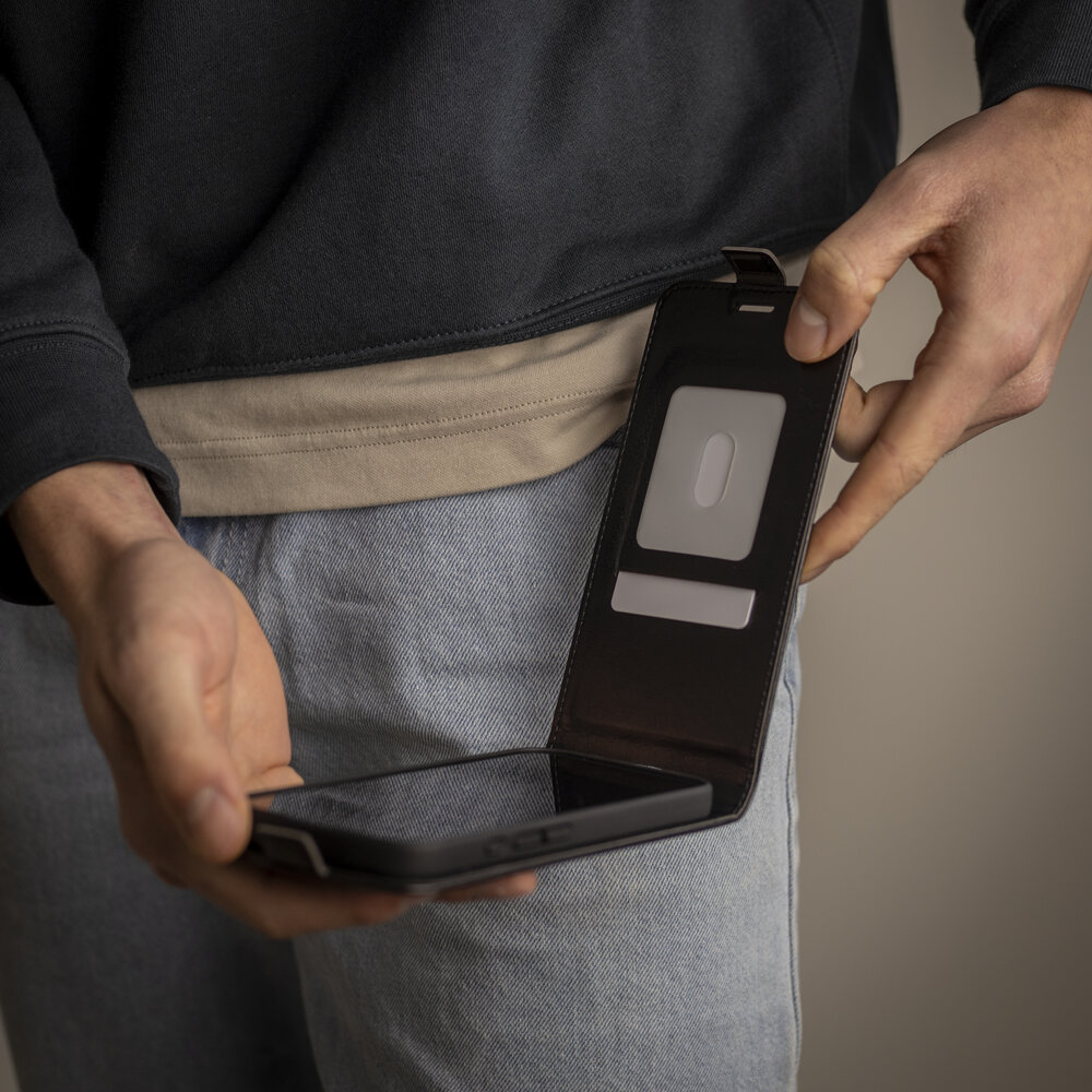 ShieldCase ShieldCase iPhone 16 étui à rabat en cuir (noir)