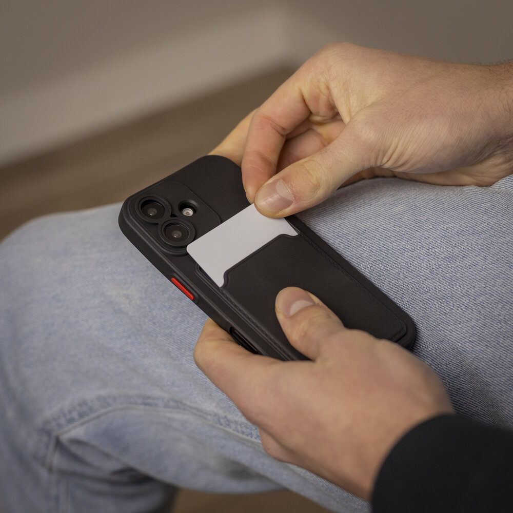 ShieldCase ShieldCase iPhone 16 coque en silicone porte carte (noir)