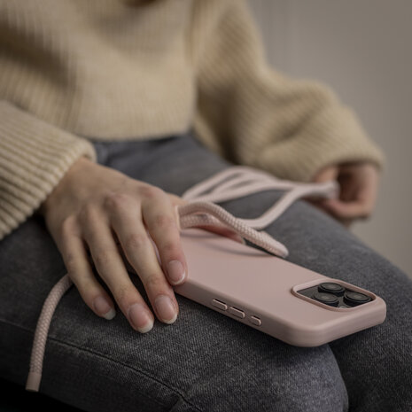 Coverzs Coverzs iPhone 16 Pro coque silicone avec cordon (rose) Coverzs Coverzs iPhone 16 Pro coque silicone avec cordon (rose)
