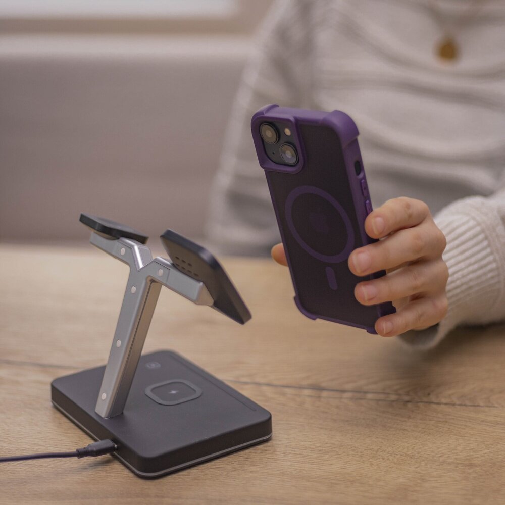 Coverzs Coverzs Coque antichoc mate avec MagSafe iPhone 12 (violet) Coverzs Coverzs Coque antichoc mate avec MagSafe iPhone 12 (violet)