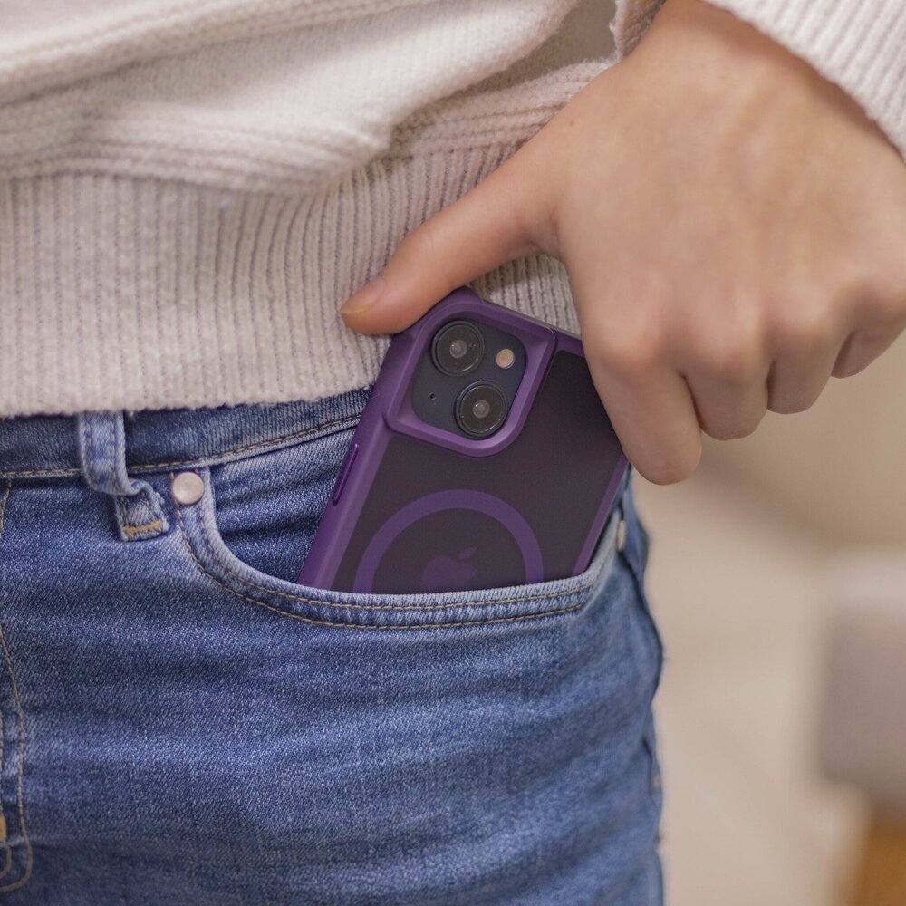 Coverzs Coverzs Coque antichoc mate avec MagSafe iPhone 12 (violet) Coverzs Coverzs Coque antichoc mate avec MagSafe iPhone 12 (violet)
