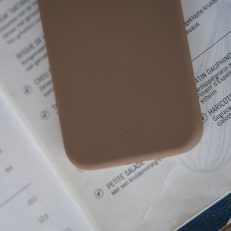 xoxo Wildhearts xoxo Wildhearts Coque antichoc en silicone Marron - iPhone 14