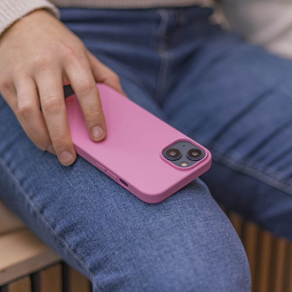 Coverzs Coverzs Coque MagSafe en silicone de luxe iPhone 15 (rose)