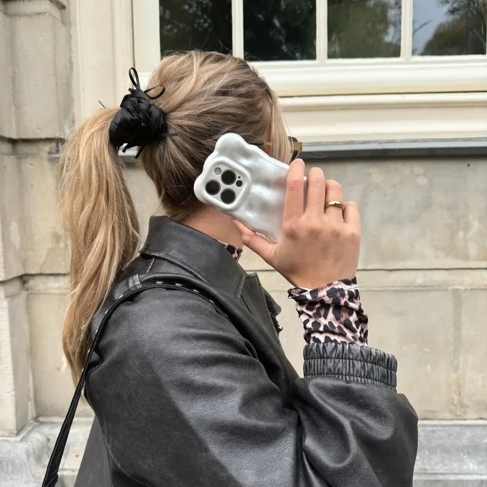 xoxo Wildhearts xoxo Wildhearts Coque Bubbly Blanche - Coque iPhone 16