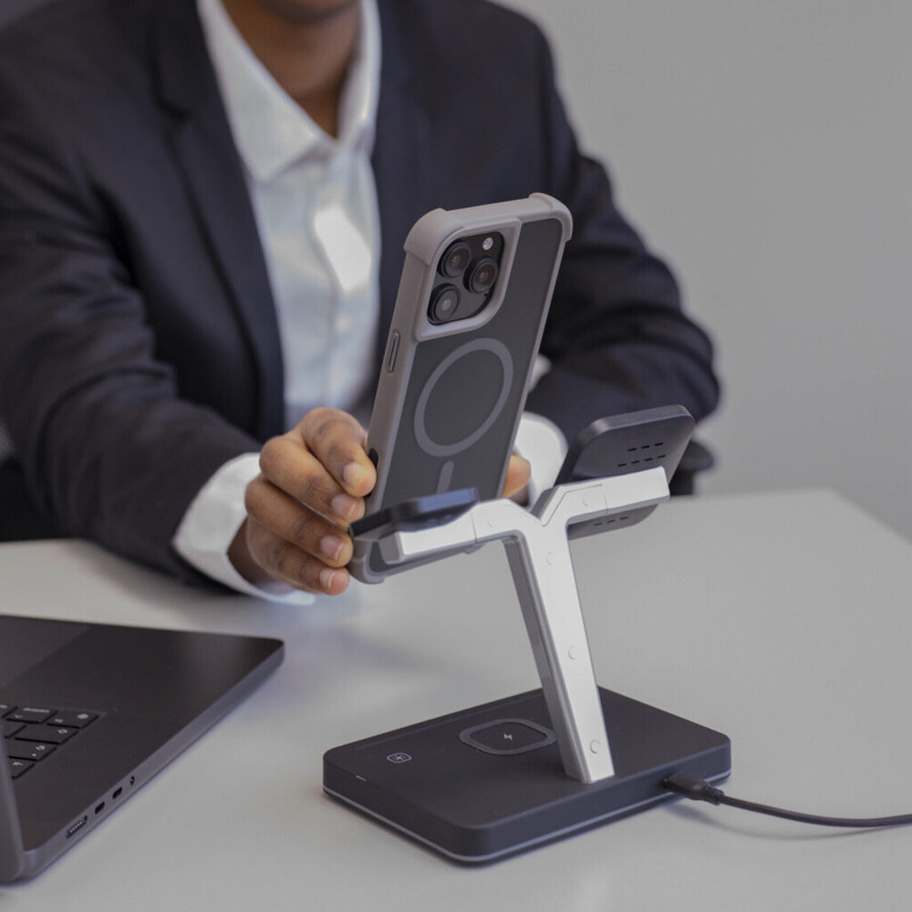 Coverzs Coverzs Coque antichoc mate avec MagSafe iPhone 16 Pro Max (gris) Coverzs Coverzs Coque antichoc mate avec MagSafe iPhone 16 Pro Max (gris)