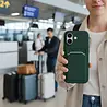ShieldCase ShieldCase iPhone 17 coque en silicone porte carte (vert foncé) ShieldCase ShieldCase iPhone 17 coque en silicone porte carte (vert foncé)