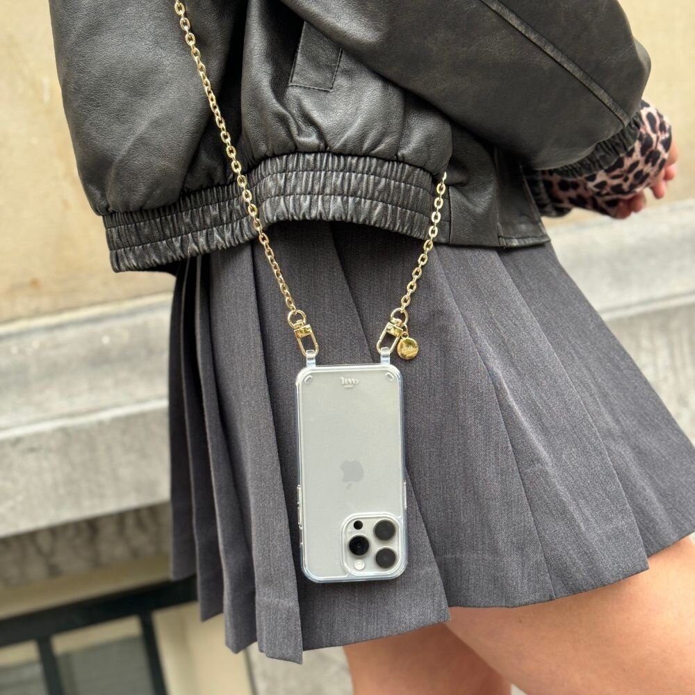 xoxo Wildhearts xoxo Wildhearts iPhone 17 - Dreamy Coque en transparente avec cordon - long cordon xoxo Wildhearts xoxo Wildhearts iPhone 17 - Dreamy Coque en transparente avec cordon - long cordon