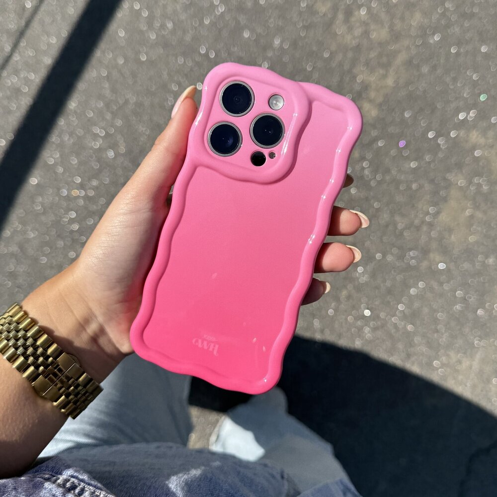xoxo Wildhearts xoxo Wildhearts Glossy Wavy Case Pink Sorbet - iPhone 16 Pro coque xoxo Wildhearts xoxo Wildhearts Glossy Wavy Case Pink Sorbet - iPhone 16 Pro coque