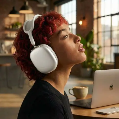 ShieldCaseÂ® Ensemble de coussinets d'oreille et étui en silicone ShieldCase pour AirPods Max (blanc)