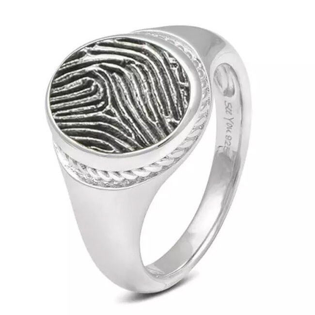 450-Silver Twisted oval fingerprint ring SeeYou Zilver