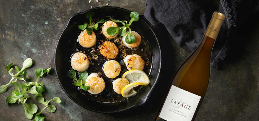 Coquilles met prei en een wafeltje van Parmezaanse kaas