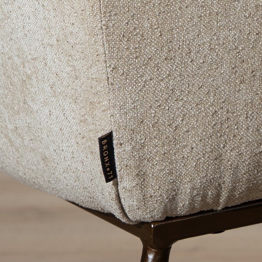 Stuhl Finn auf Rollen Chenille beige