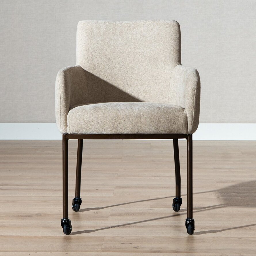 Stuhl Finn auf Rollen Chenille beige