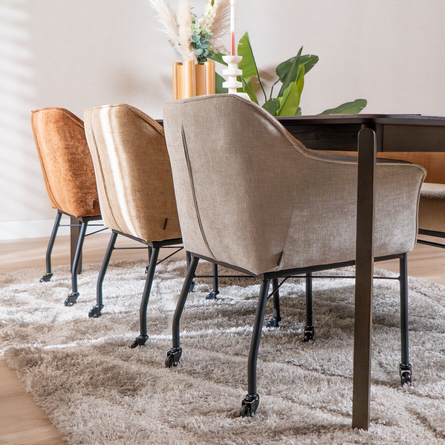 Stuhl mit Rollen Enzo Chenille Sand