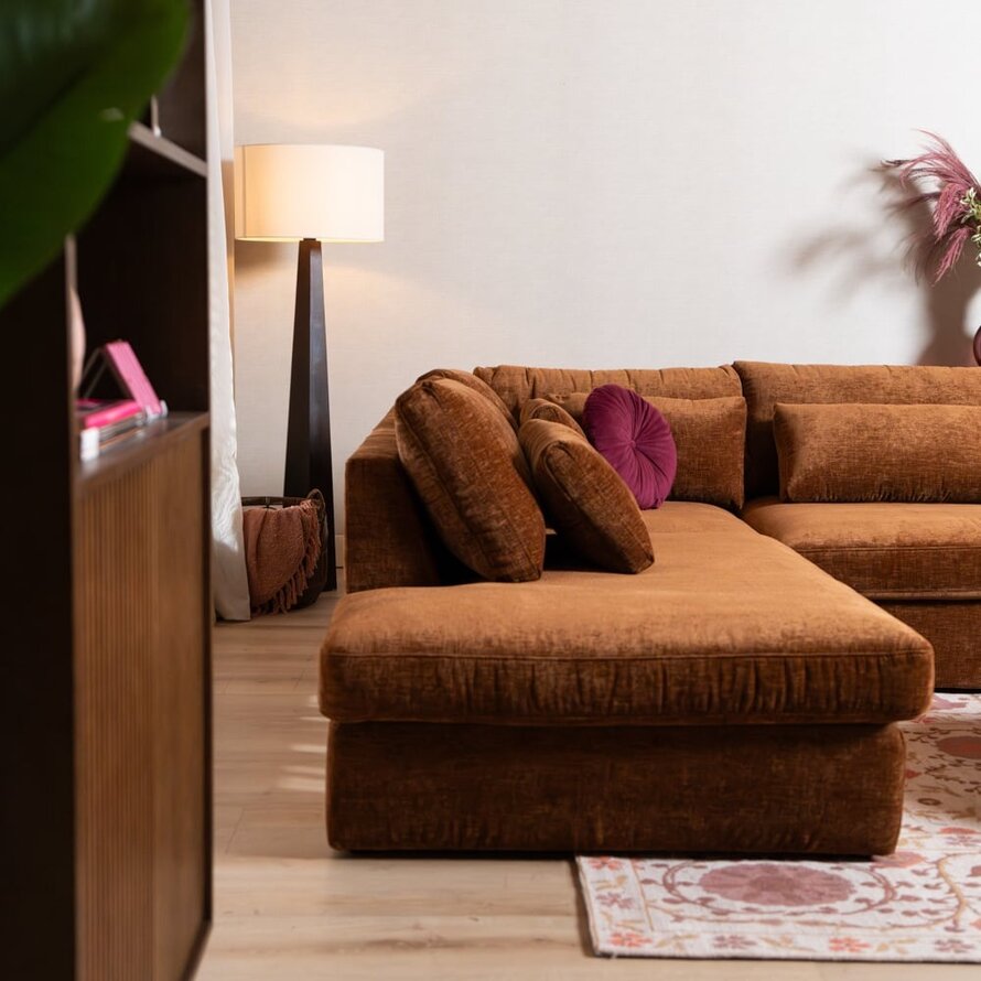 U-Sofa Kyle 6-Sitzer chenille kupfer