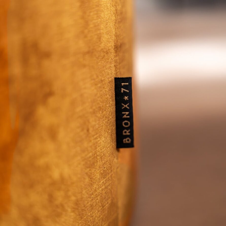 Samt Hocker Beau rund ockergelb/cognac