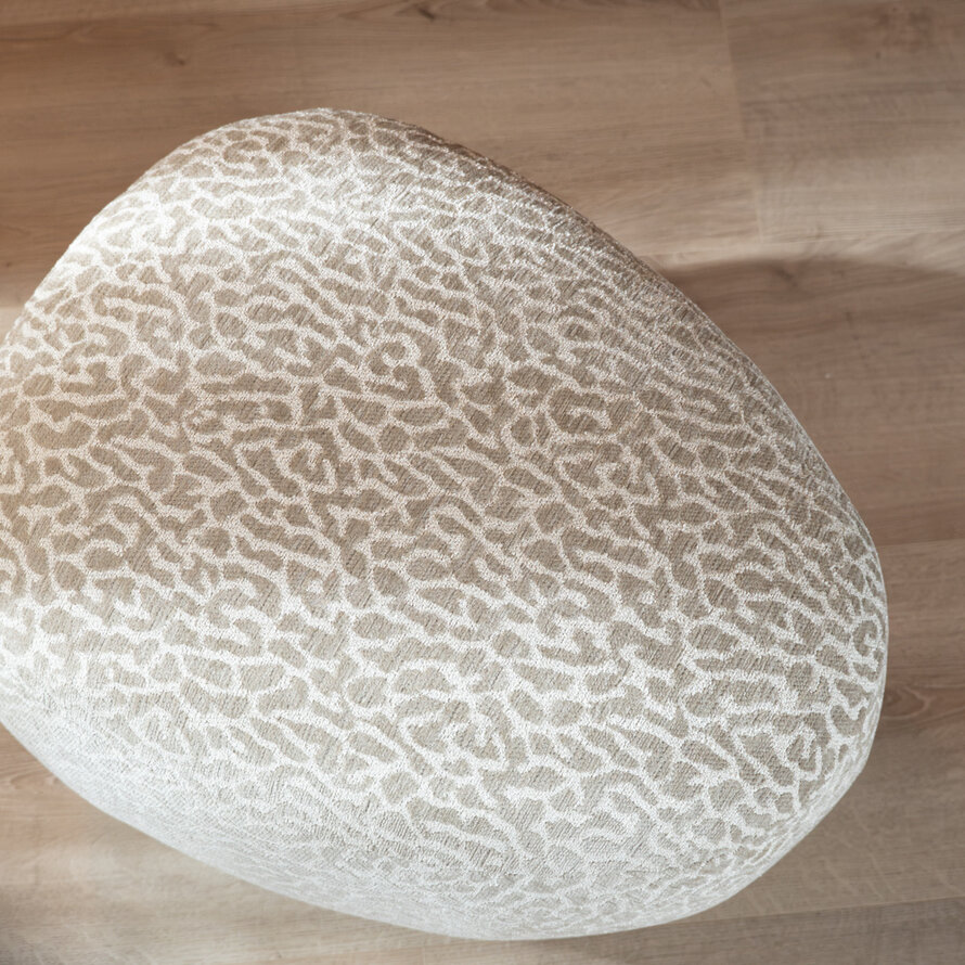 Hocker Fenna taupe Leo-Print