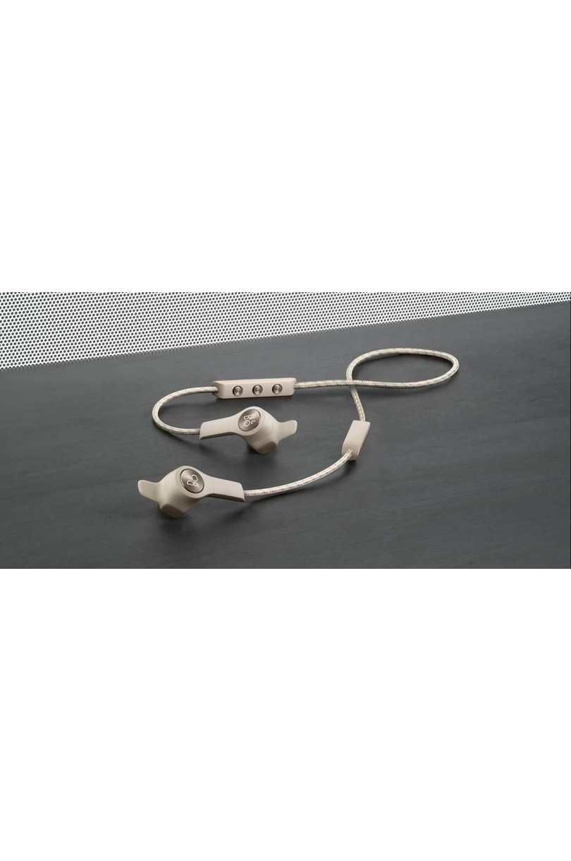 BeoPlay E6