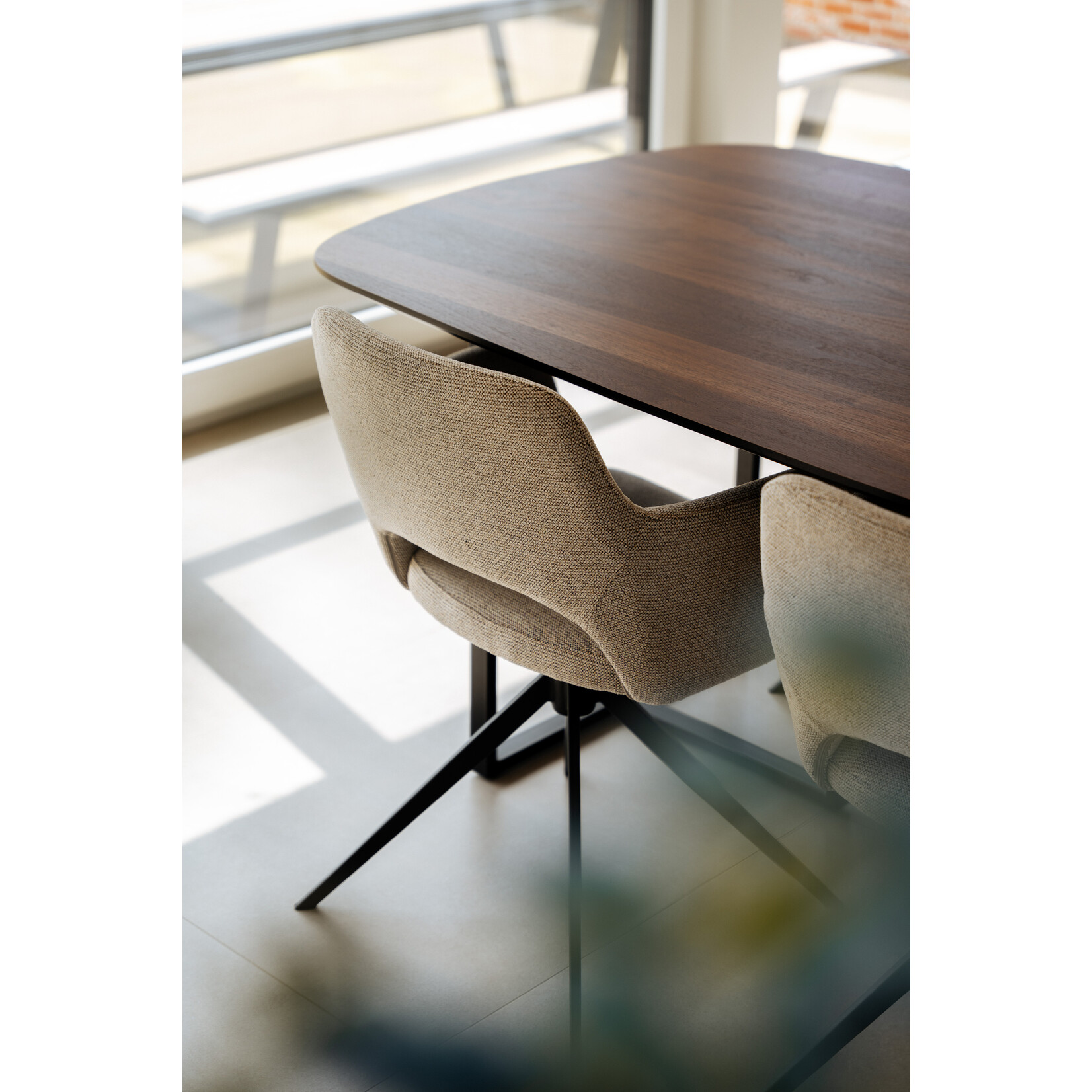 Amber- sneak natural