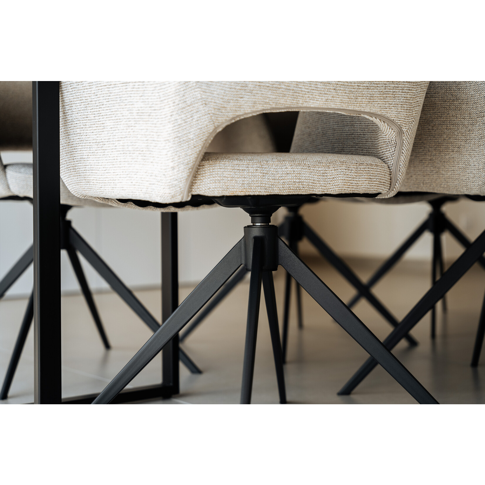 Amber- sneak natural