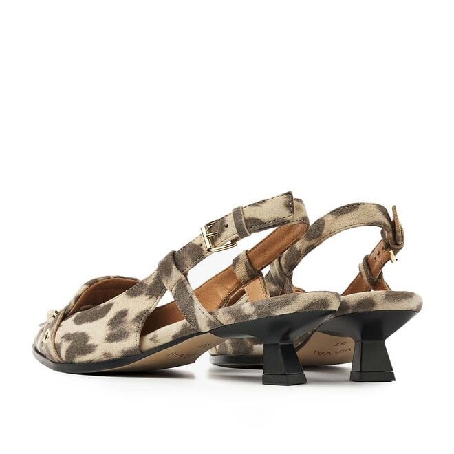 Lea Aileen Leo Bruin