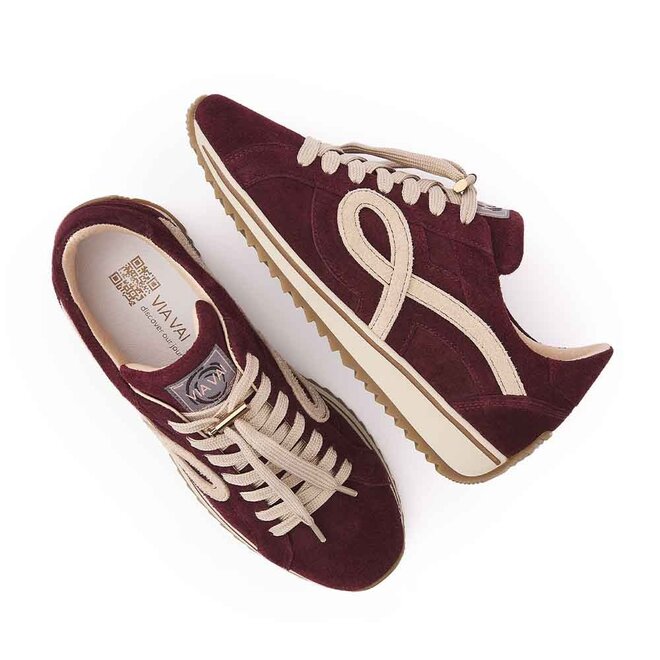 Mikki Eve Bordo
