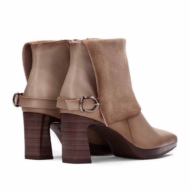 HI265229 Taupe